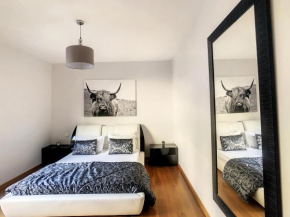 Deluxe Living by LovelyStay